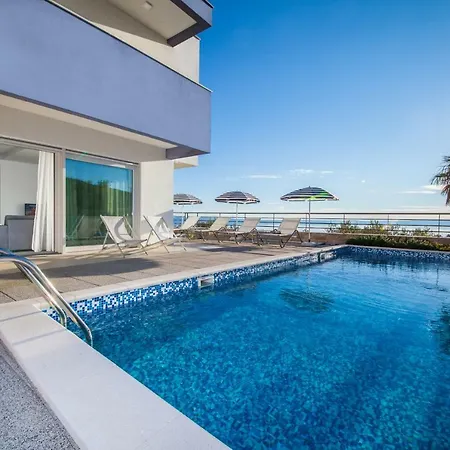 Geminus Holiday home *